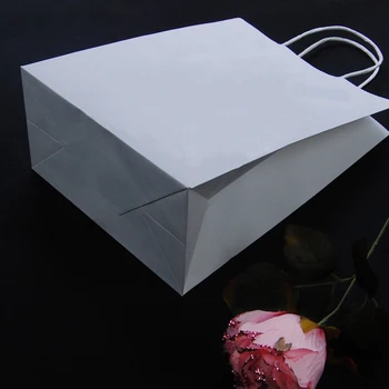 30PCS/lot de culoare albă de hârtie sac de cadouri Festival pungă de Hârtie cu mânere la Modă saci de pânză de Calitate Excelentă 27*21*11 cm