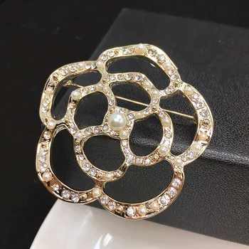 B32 C Bijuterii Camellia Flori Buchete Celebru Brand De Lux Bijuterii De Designer 2018 Noi Brosa Ace De Broșă Bijuterii Pentru Femei Rever