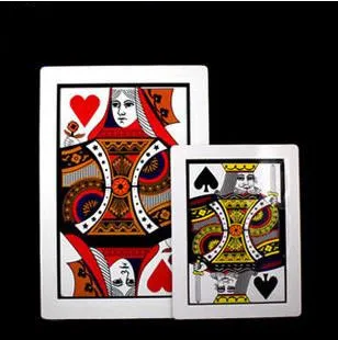 Three Card Monte (Q, K),dimensiune 30*45cm - Stage Magic,Super efect,Partidul Magie Trucuri,Magie Accesorii,Magia Jucării Clasice de Magie